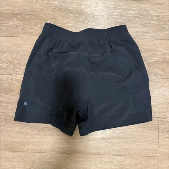 Lululemon 5” Lined Pace Breaker Shorts. Size Small. - Picture 2 of 2